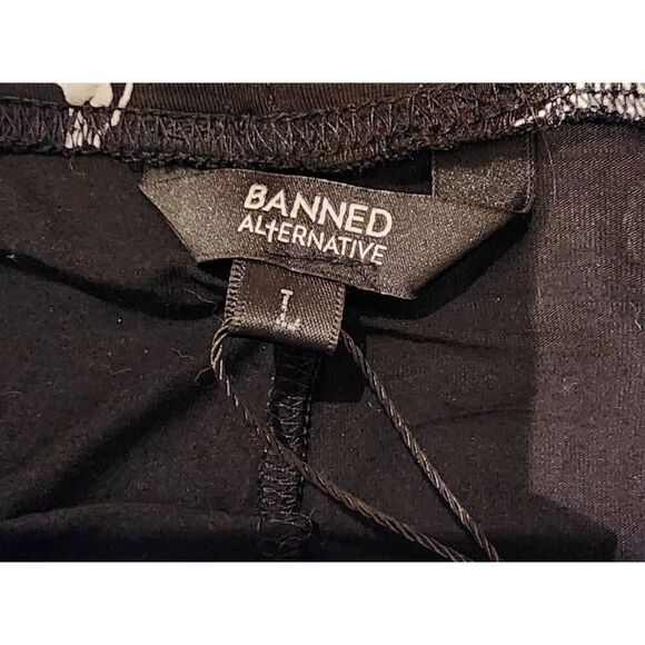 Banned Apparel Skull Leggings Size S/M - Picture 3 of 6